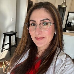 Meet your Posher, Nina